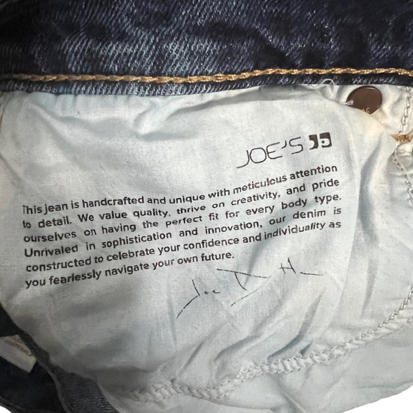 Joe's Jean’s Andrea Frayed Hem Cut Off Jean Shorts - Picture 6 of 12